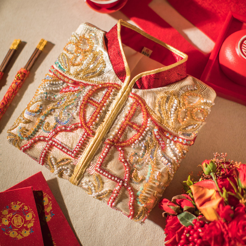 Men'S Grooming Services - ملابس زفاف على الطراز الصيني، ثوب
